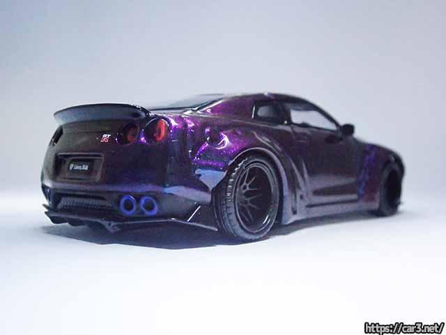 MINI GTの1/64LB-WORKS・日産R35 GT-Rマジックパープルはマジョーラ的