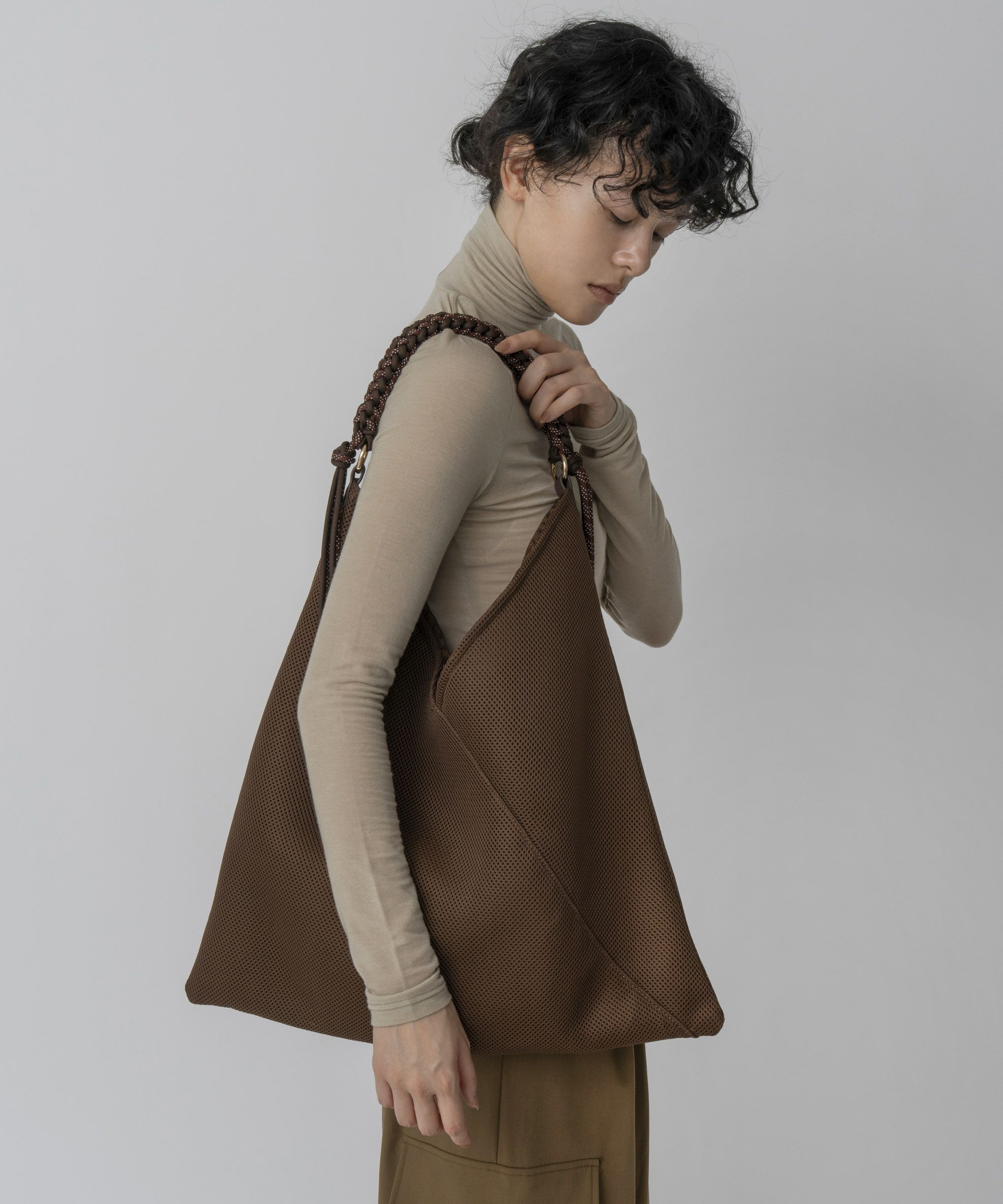 LE VERNIS] Paracord handle mesh bag | CASSELINI ONLINE SHOP