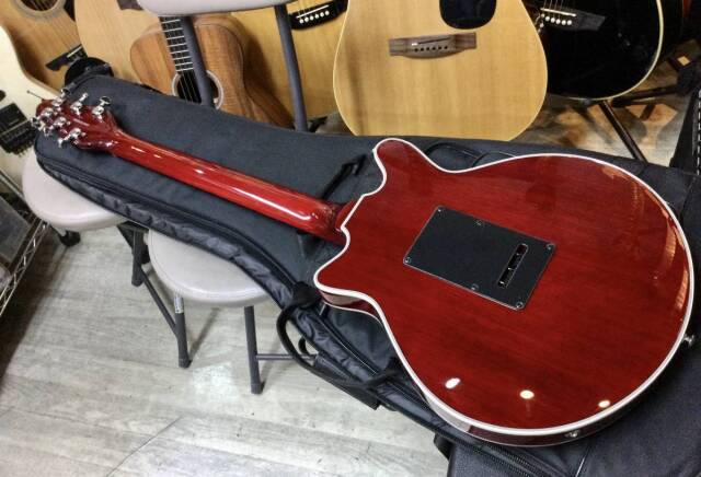 Brian May Guitars Red Special BM-RED コンデンサー搭載