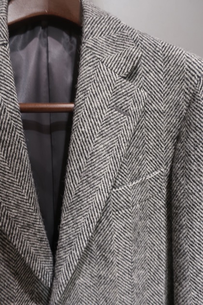 秋冬＜Harris Tweed（ハリスツイード）＞生地のジャケット入荷