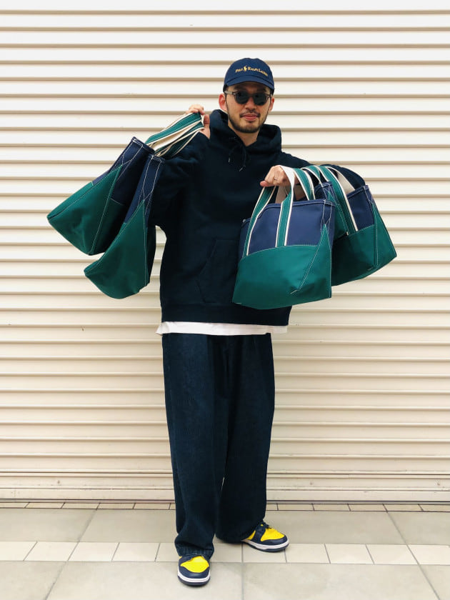 同じやつが同じ角度でサイズ比較してます。噂の！キニナルブログ31