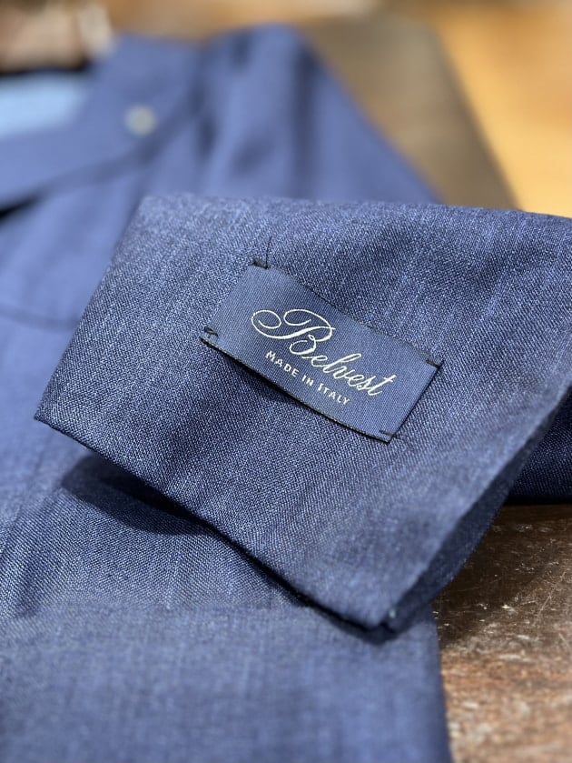 ものすごく軽いゾ。〈Belvest〉