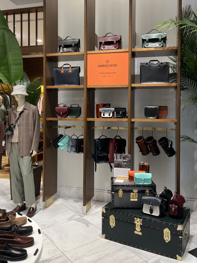 イギリスから日本上陸〈Cambridge Satchel〉｜ビームス ハウス なんば