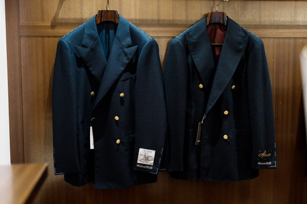 ゴールドボタンが映える、秋冬の主役ブレザー＜BEAMS F＞＜ARTHUR