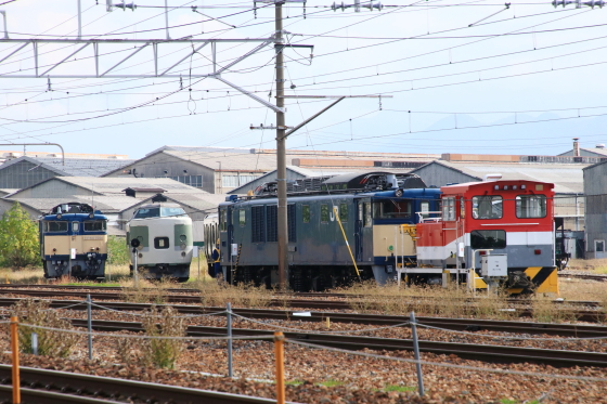 EF64 1053が工場へ移動 - ガタゴト日誌