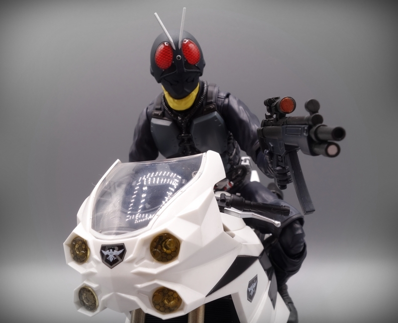 S.H.Figuarts 大量発生型相変異バッタオーグ搭乗用サイクロン号（シン