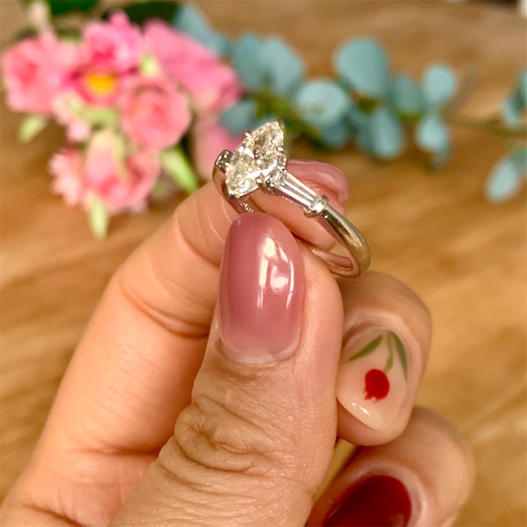 マーキスカットのダイヤモンドリング、何を重ねる？？？ - リエコの手帳