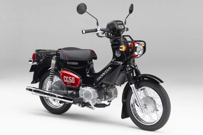 カラーバリエーション変更の『ホンダ・クロスカブ』に“くまモン