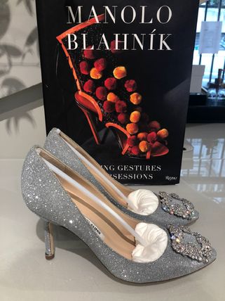 シルバー（銀色）系 Manolo Blahnik Hangisi(マノロブラニク) パンプス