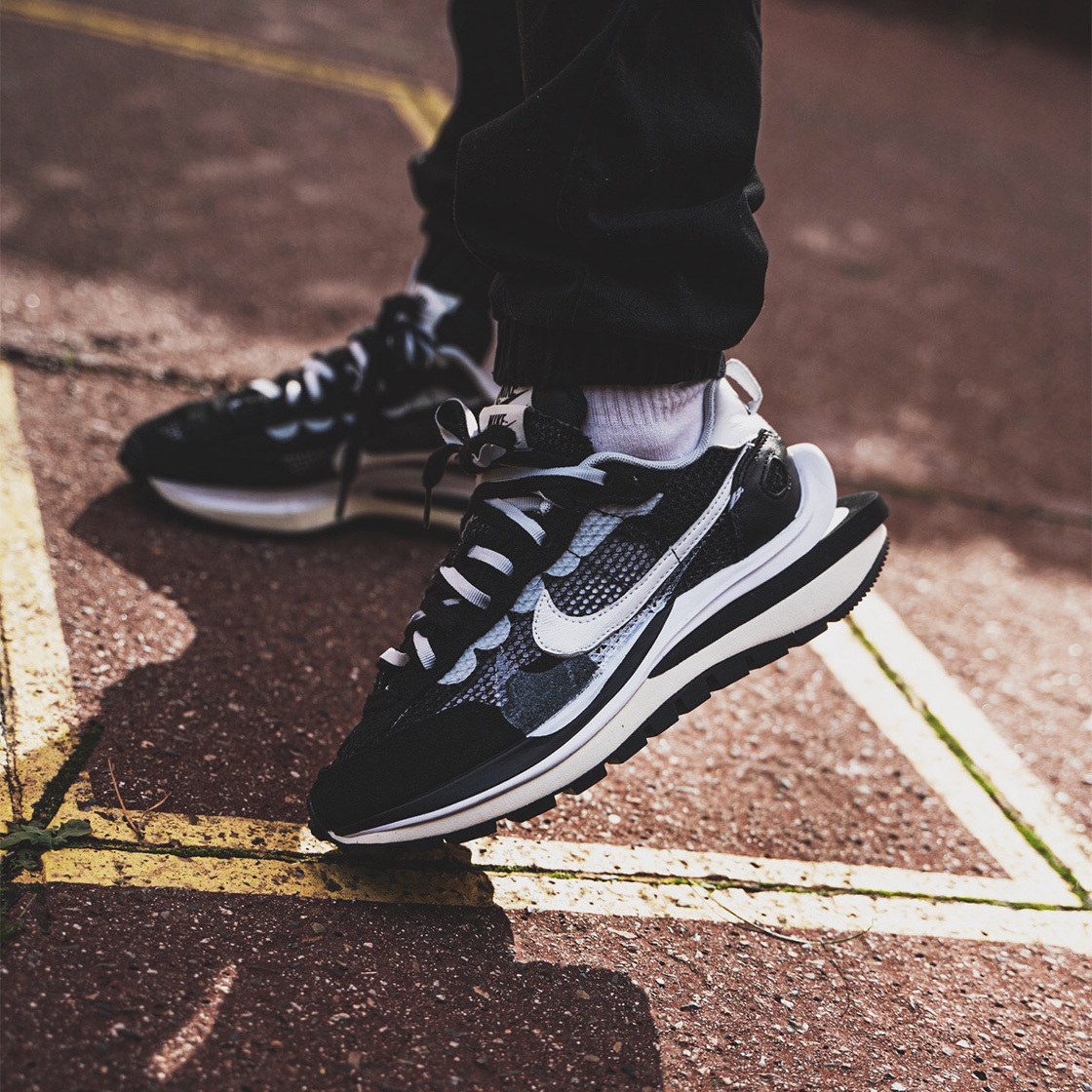 Nike Vaporwaffle sacai Black White サカイ ヴェイパーワッフル (Nike