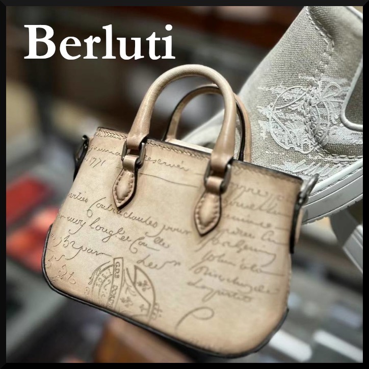 BERLUTI】トゥジュール ナノ スクリットレザー ポーチ (Berluti