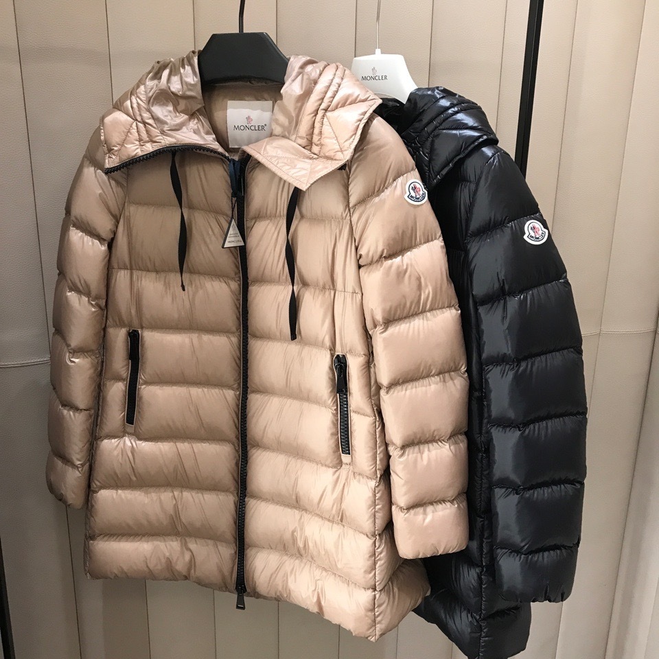 パリ直営店買付【MONCLER】Suyen 大人気の洗練ロングダウン (MONCLER