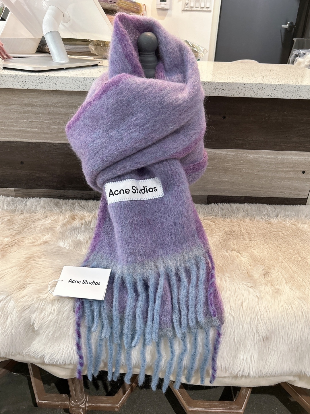 ACNE STUDIOS｜モヘアウールフリンジスカーフ CA0290 (Acne Studios