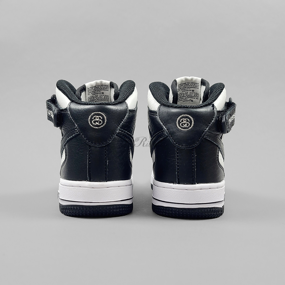 ☆NIKE KIDS x STUSSY☆AIR FORCE 1 '07 MID SP☆追跡付 (Nike/キッズ