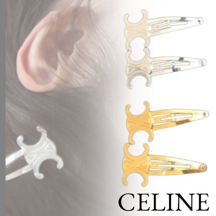 国内品切れ続出！CELINE(セリーヌ)トリオンフモチーフのヘア