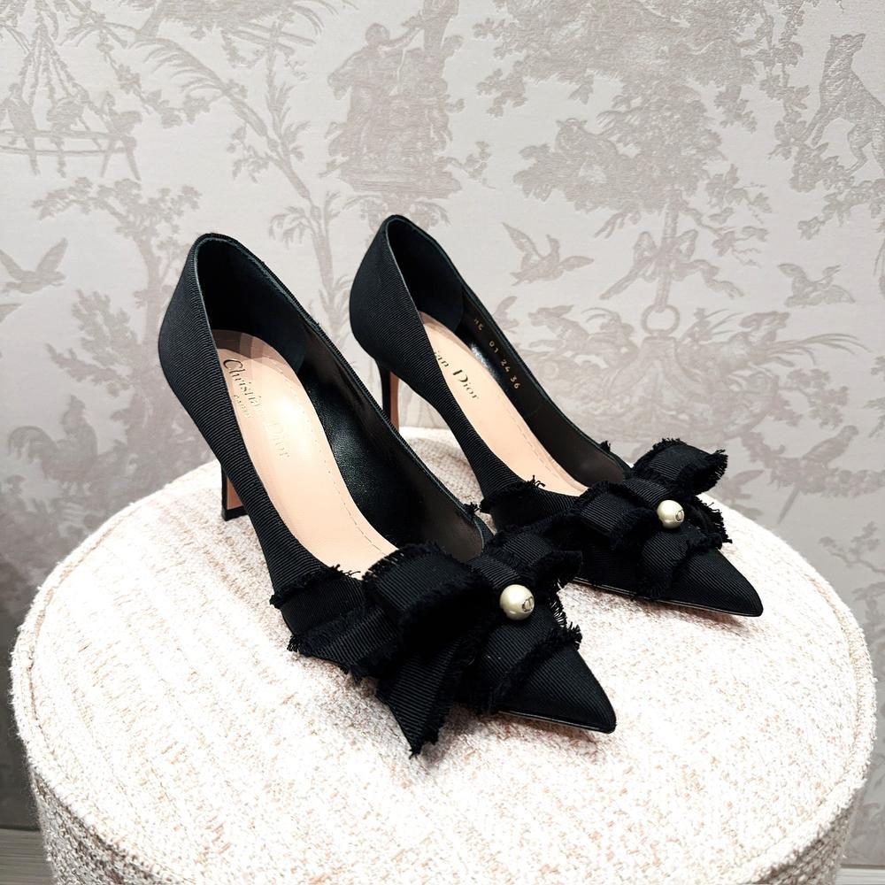 Dior 美脚 ヒールパンプス 可愛いリボン＆パール Adiorable Pump (Dior