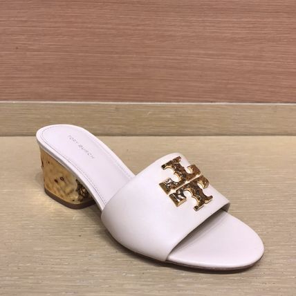 ホワイト（白）系 Tory Burch(トリーバーチ) サンダル・ミュール