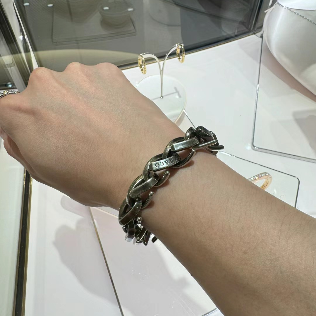 Tiffany & Co. フォージ ラージ リンク ブレスレット いぶし仕上