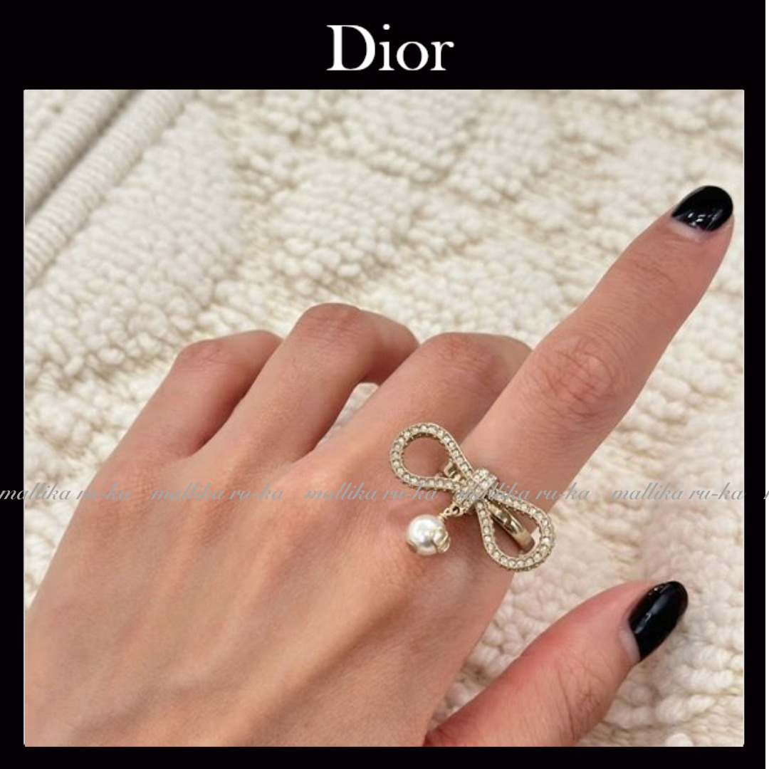 すぐ届く☆国内発【Dior】ディオール Le Noeud de Dior リング (Dior