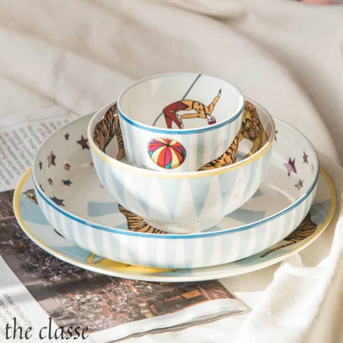 サーカス柄】お祝いギフトに最適♪ HERMES 食器4点セット (HERMES/食器