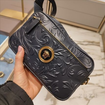 VERSACE(ヴェルサーチェ) ショルダーバッグ(メンズ) - ブランド通販のBUYMA