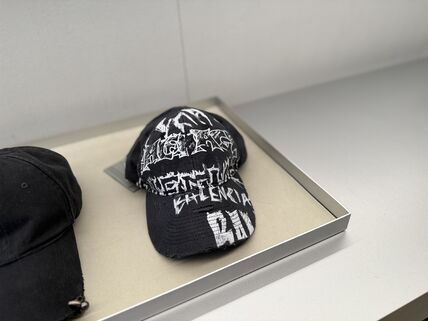 BALENCIAGA(バレンシアガ) キャップ(メンズ) - ブランド通販のBUYMA
