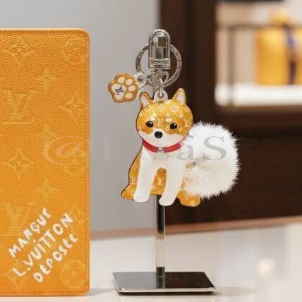 ホワイト（白）系 Louis Vuitton(ルイヴィトン) キーホルダー