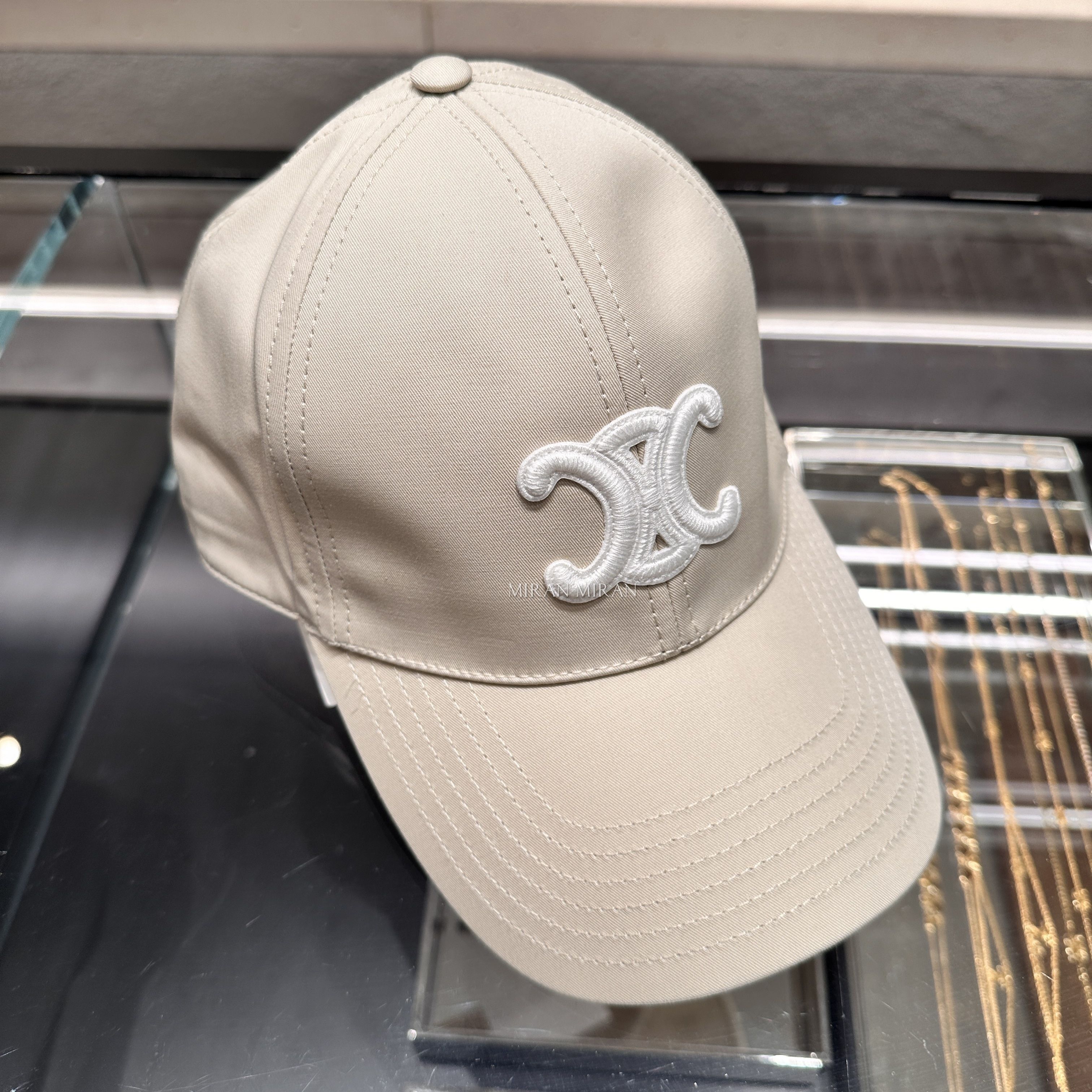 CELINE】トリオンフ ベースボールキャップ /コットン (CELINE/キャップ