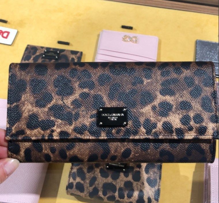 D&G直営アウトレット◇長財布◇ヒョウ柄 (Dolce & Gabbana/長財布