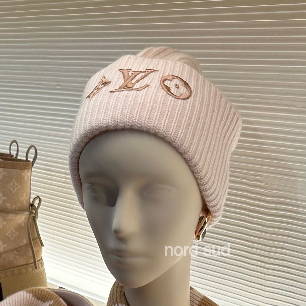 Louis Vuitton お洒落な【ビーニー・LV ヘッドライン】ウール (Louis