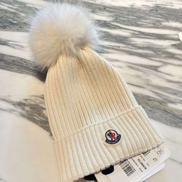 ☆Moncler☆子供用ニット帽 (MONCLER/帽子) 3B00018-04S01-030-K【BUYMA】