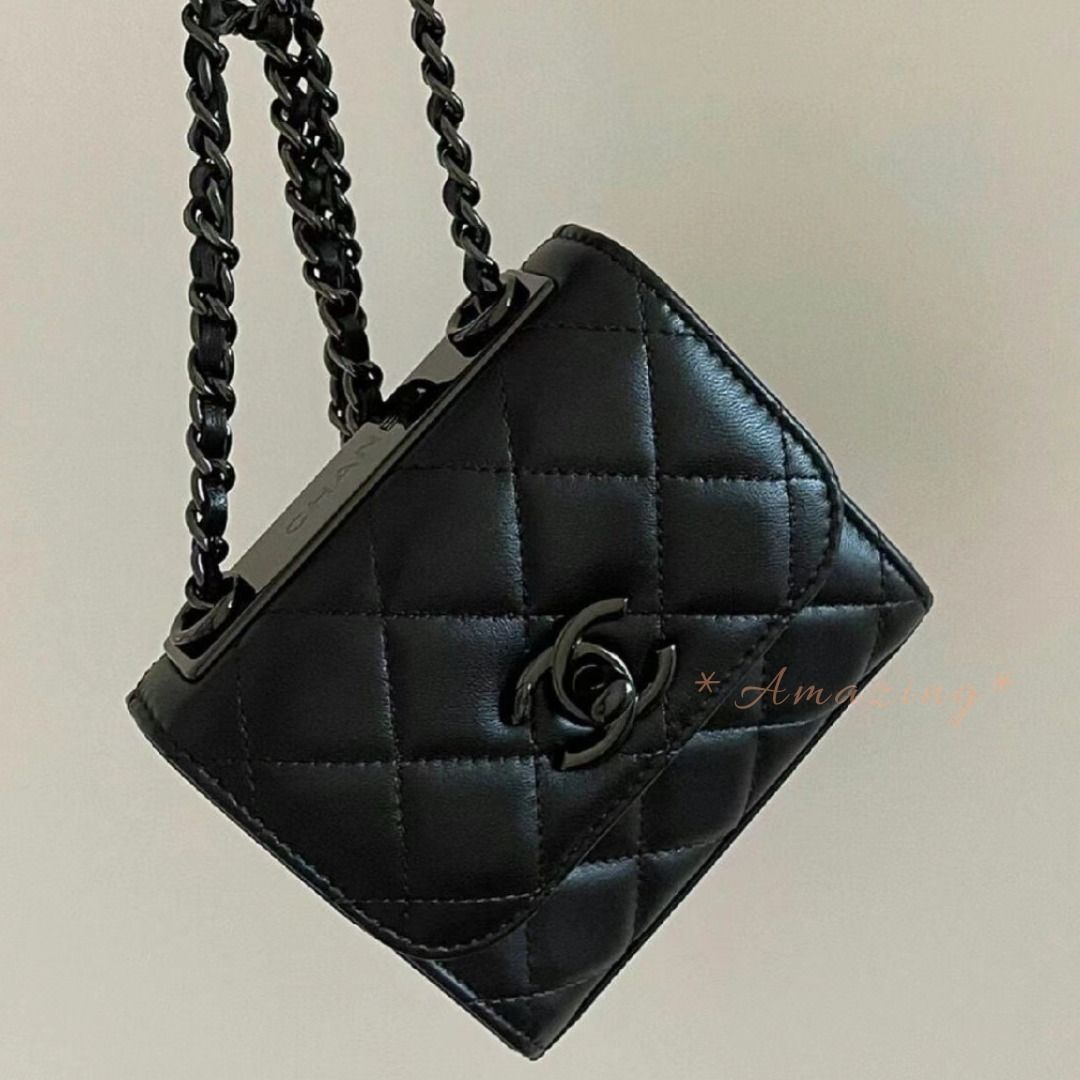 限定♪オシャレなオールブラックCHANEL ミニチェーンクラッチ (CHANEL