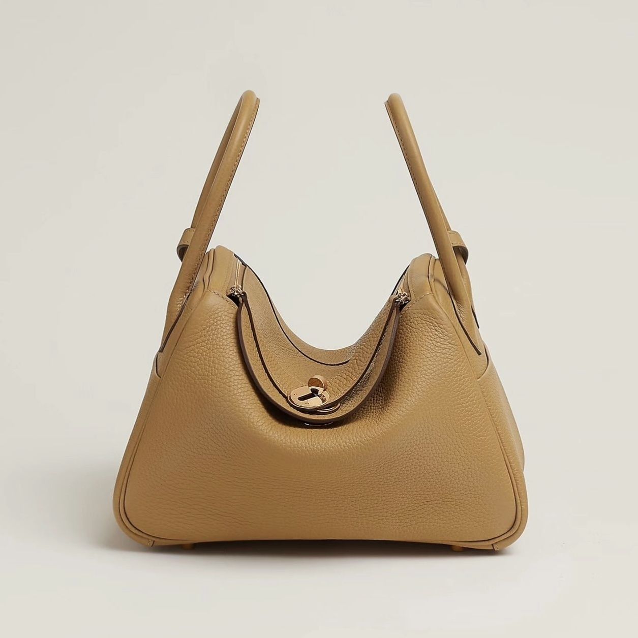 エルメス リンディ 26 Lindy 入手困難 大人気 (HERMES/ショルダー