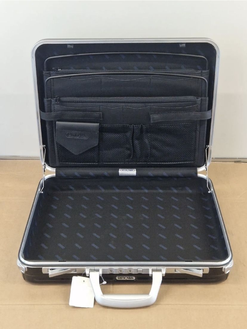 RIMOWA】廃盤品 Limbo アタッシュケース ブラック (RIMOWA/スーツ