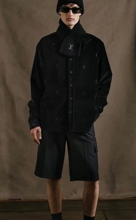 ふんわり温か♪内発】オンリー LV・ミニ コンフィ マフラー (Louis