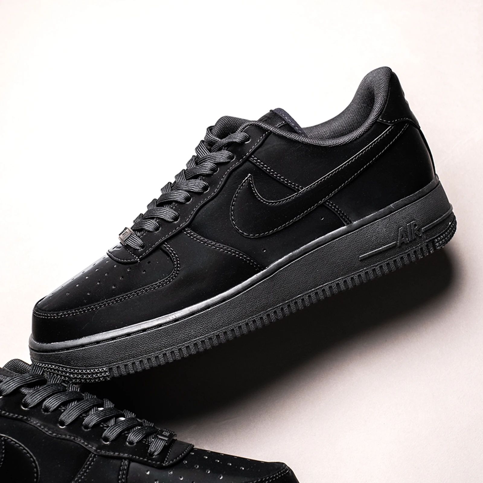 ☆NIKE☆エアフォース1 '07 LX☆ブラック☆ (Nike/スニーカー) HF9109