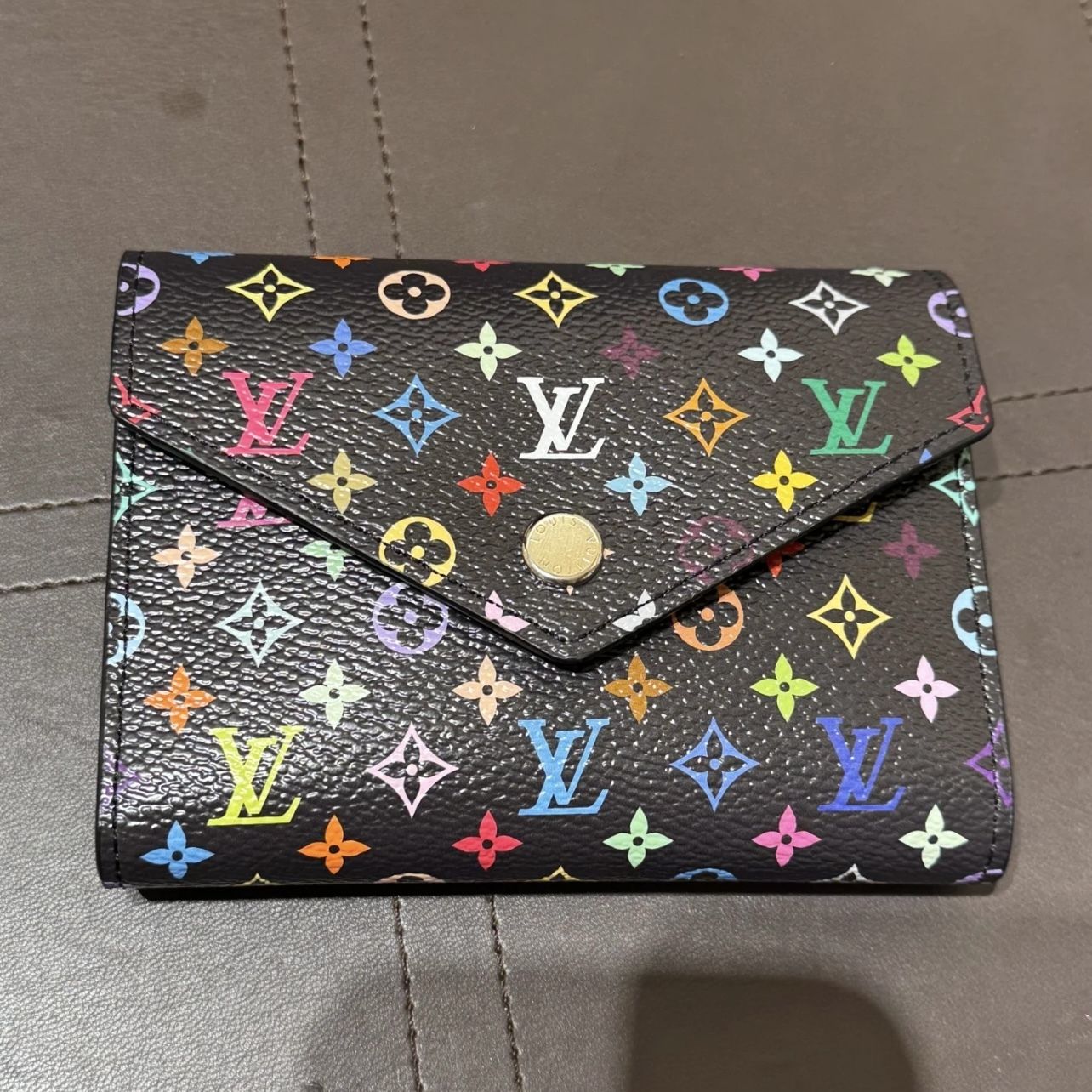 カラフルが可愛い♪】ルイヴィトン×村上隆 折りたたみ財布 (Louis