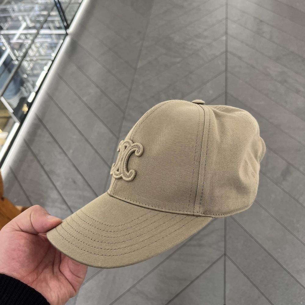 ☆CELINE☆ セリーヌ トリオンフ ベースボールキャップ (CELINE