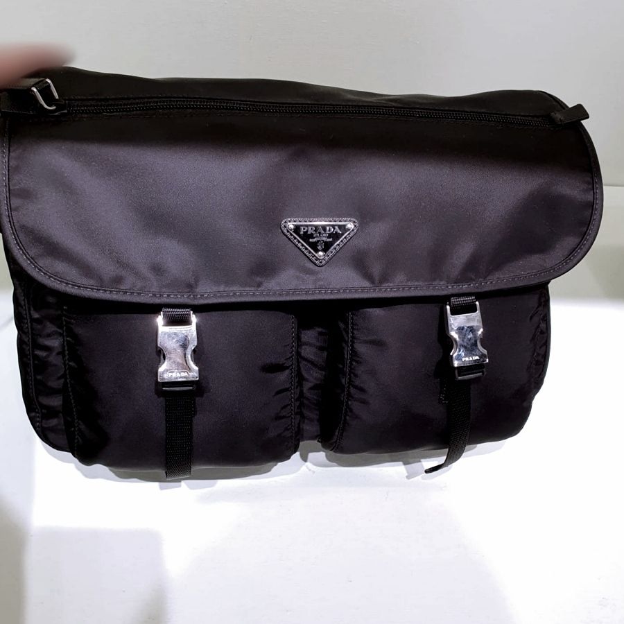 セール】プラダ☆Re-Nylon メッセンジャーバッグ ロゴ☆1BD738 (PRADA