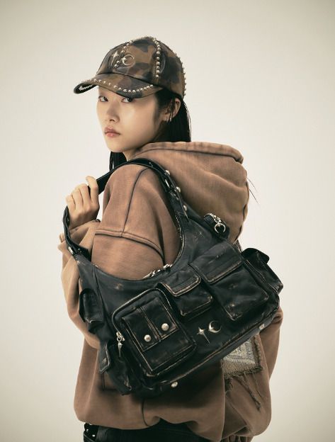 Thug Club】 Washed Leather Multi Pocket Bag (Thug Club/ショルダー