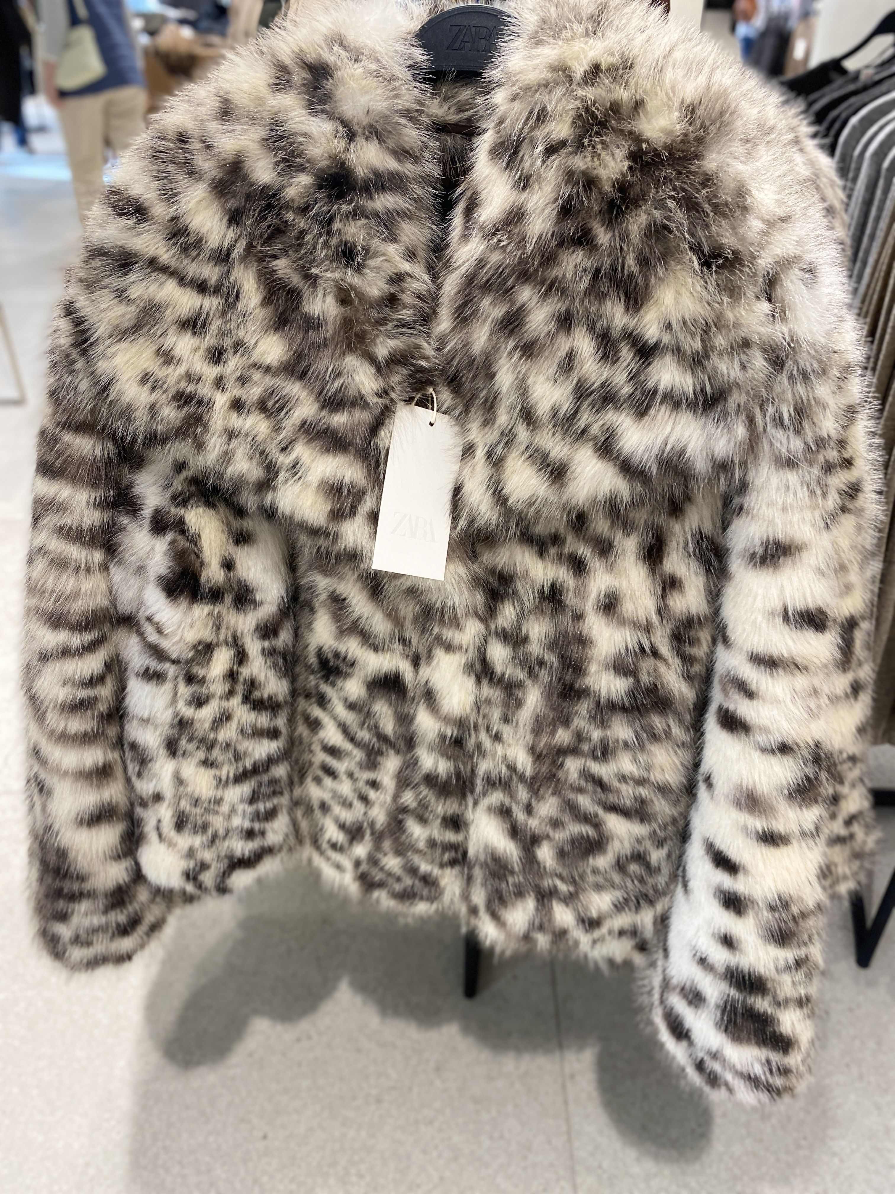 ZARA】アニマル柄フェイクファージャケット ZW COLLECTION (ZARA