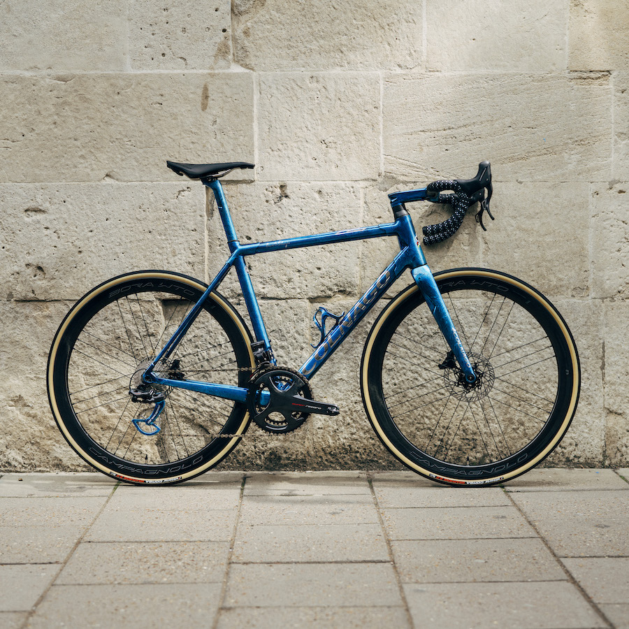 コルナゴ・C64に新色「RC19」登場！｜サイクルスポーツがお届けする