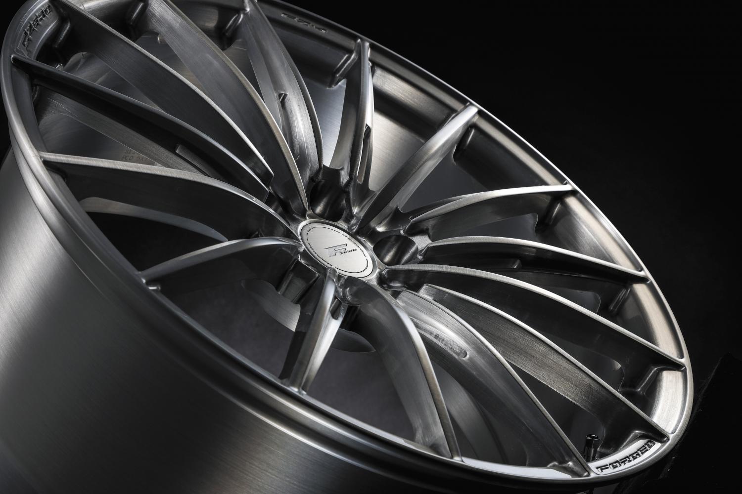 圧倒的な完成度と洗練されたデザイン！ 鍛造ホイールをカジュアルに