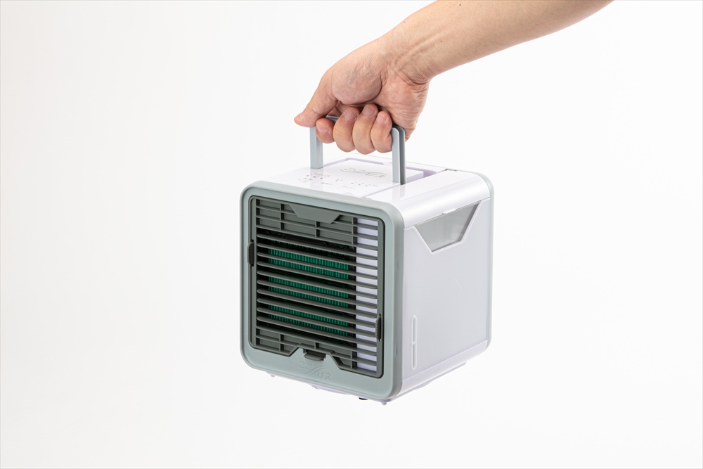 気化熱でどれだけ冷えるか、USB電源のパーソナルクーラー「ここひえ R3