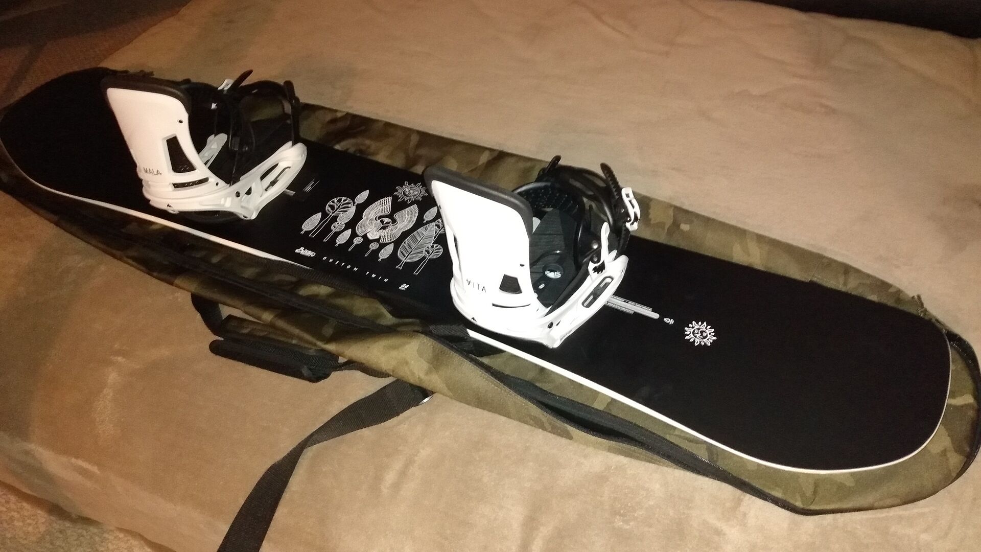 Men's Burton Custom Twin Off-Axis Camber Snowboard | Burton.com