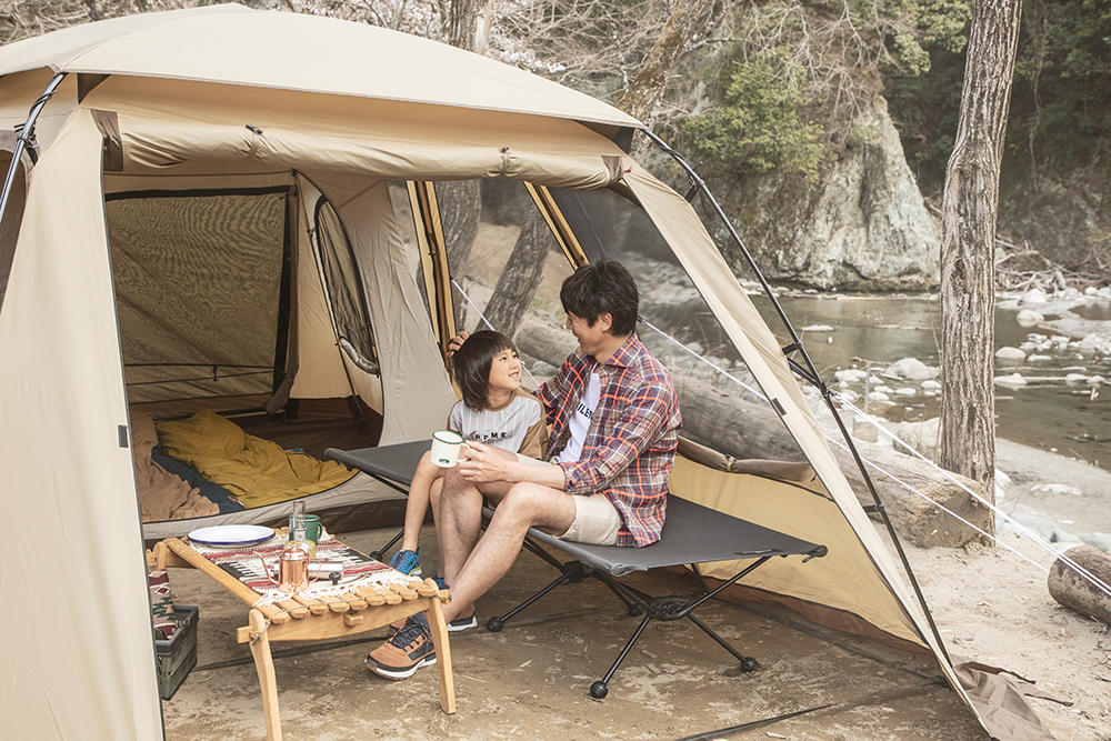 3〜4人サイズで寝室とリビングを 分けられるツールームテント | MADURO