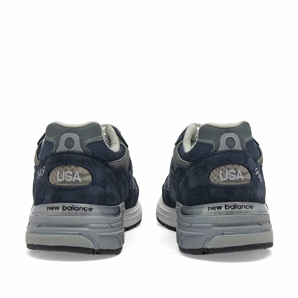 New Balance Men's MR993NV - Made in USA Sneakers in Navy New Balance