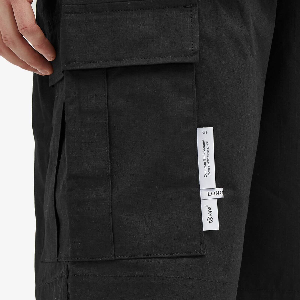 WTAPS Men's 20 Cargo Shorts in Black WTAPS
