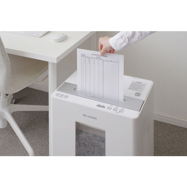 A4 クロスカットオフィスシュレッダー（30L/最大18枚細断） OF18J