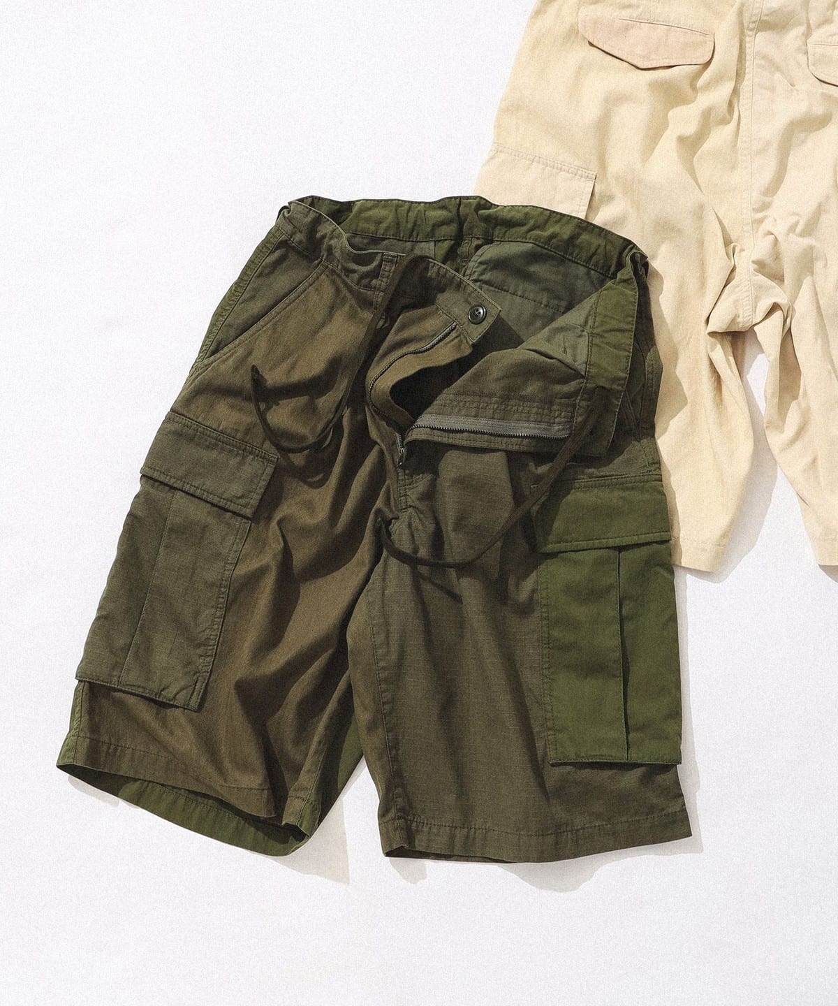 BEAMS Crazy Cargo Shorts (pants BEAMS shorts) for sale | BEAMS